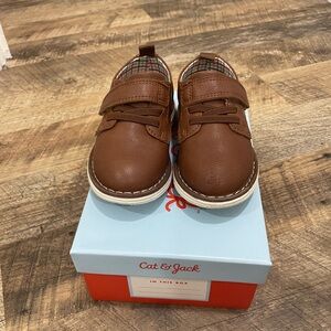 Brown Toddler Size 6 dress shoes